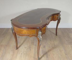 Imperio francés Nogal riñón escritorio Tabla