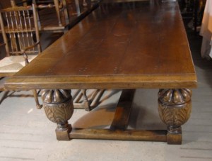 http://www.canonburyantiques.com/pages/subcat_page.php?titlecat=&idp=&titlesbcat=REFECTORY%20TABLES