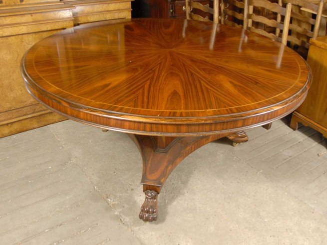 English Victorian 5 foot Round Dining Table in Rosewood