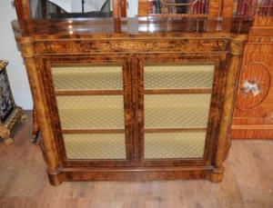 Walnut Victorian Sideboard Credenza Buffet Server 