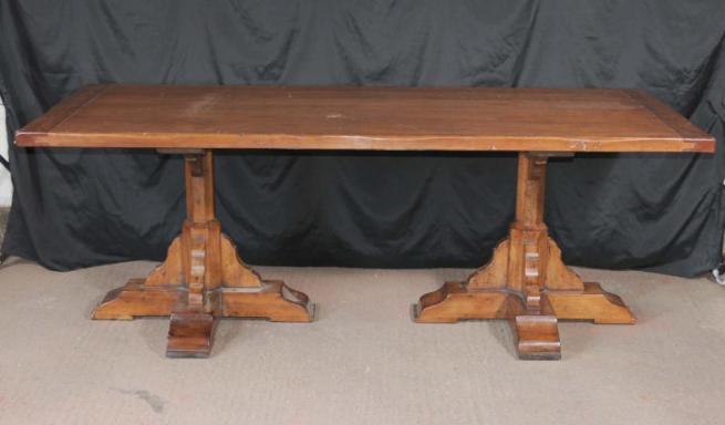 http://canonburyantiques.com/pages/product.php?titlecat=TABLES&idpd=1311268375