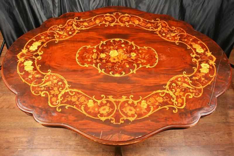 aAntique Victorian Inlay Walnut Dining Table Centre Antique Victorian Inlay Walnut Dining Table Centre