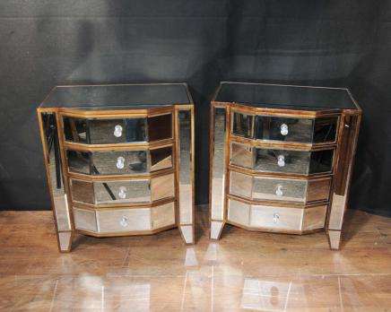 Pair Mirrored Deco Bedside Chests Nightstands Mirror Furniture Tables Pair Mirrored Deco Bedside Chests Nightstands Mirror Furniture Tables