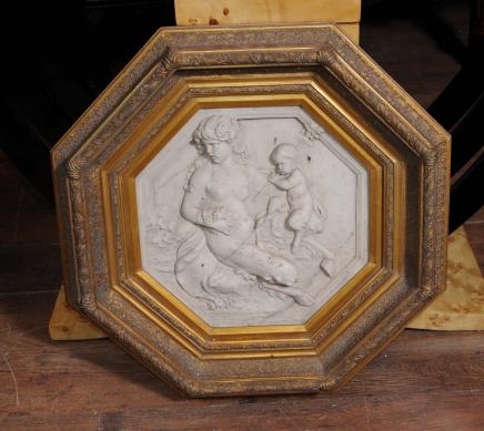 La placa de alabastro francés querube del ángel del Socorro Gilt Frame