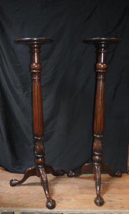 Socle en acajou antique Paire Supports Chippendale tableaux