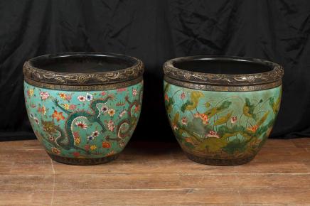 Paar chinesische Daoguang Pottery Drachen Bowls Planters Porcelain Pots