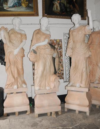 Set 4 Italian Marble XL Roman Maiden Statuen Mythologie Architectural