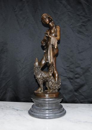 Art Nouveau Femme nue Statue Figurine chien Barzoï par Cogare