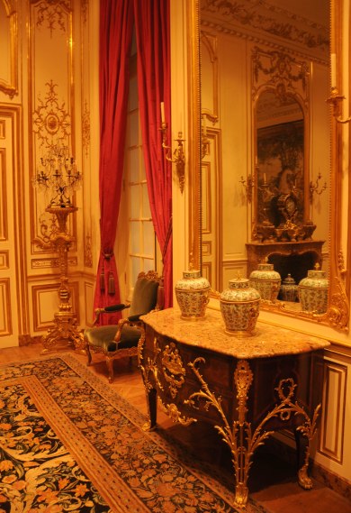 Louis XIV Commode in Regence Interior at The Getty Louis XIV Commode in Regence Interior at The Getty