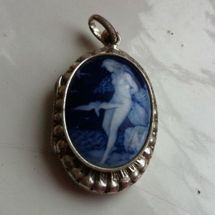 Solid Silver Pendant with Classical Lady Image 