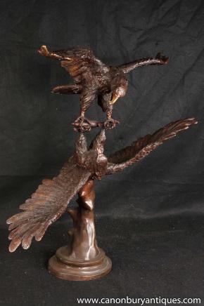 Large Pair Bronze Fighting American Eagles Bald Eagle Statue Casting Bird