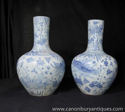 Pair Nanking Porcelain Medallion Vases Urns Chinese Pottery Blue and White 