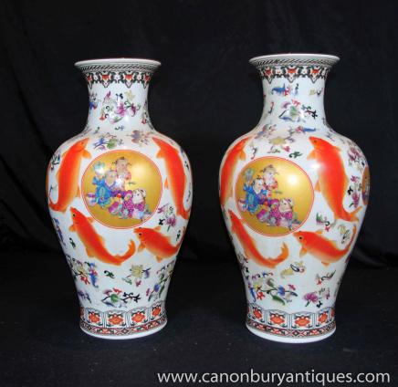 Pair Chinese Kangxi Porcelain Vases Urns China Pottery