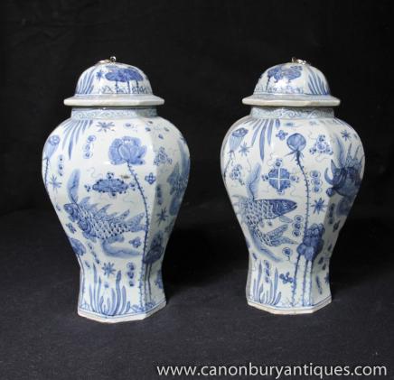Pair Nanking Chinese Pottery Baluster Urns Ginger Jars Vases Blue White