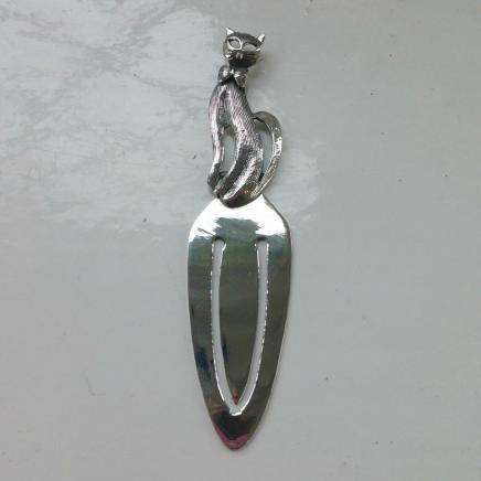 Silver Cat Wearing Bow Tie Clip