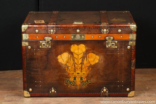 Single Victorian Steamer Trunk Leather Box Case Coffee Table Side Tables