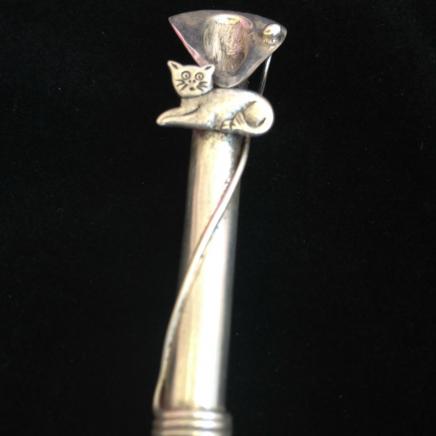 Silver Posy Flower Holder Pin