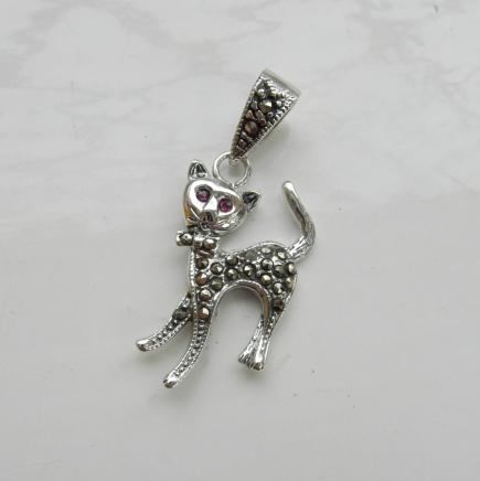 Solid Silver Cat Wearig Bow Tie Pendant