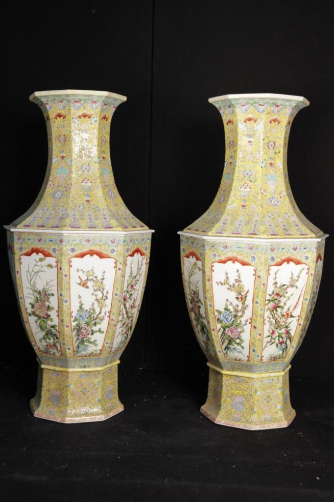 Pair Chinese Porcelain Famille Rose Vases Vase Urn Pottery China 