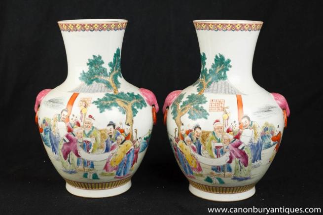 Pair Chinese Qing Porcelain Baluster Vases Urns Painted
