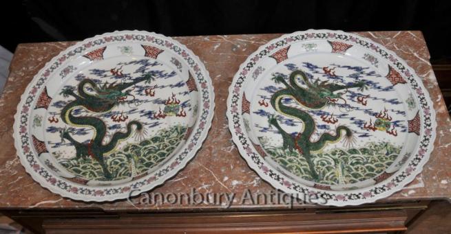 Pair Chinese Qianlong Porcelain Dragon Plates Plaques Ceramic China