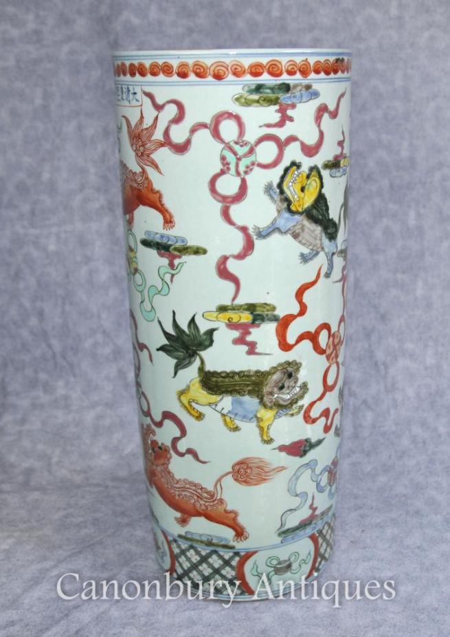 Chinese Porcelain Qianlong Dragon Umbrella Stand Urn Vase