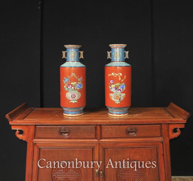 Pair Chinese Qianlong Porcelain Rose Vases Urns