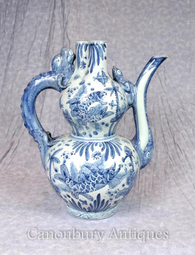 Chinese Blue and White Porcelain Tea Pot Kangxi Vase