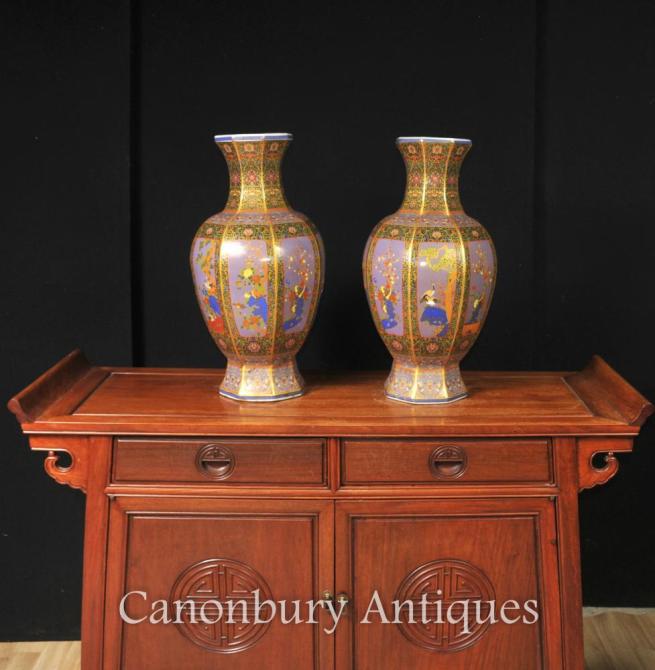 Pair Chinese Imari Porcelain Vases Urns Arabesques