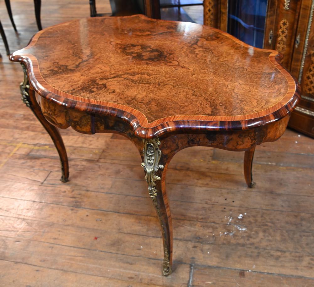 Victorian Walnut Centre Table Shaped Antique 1840
